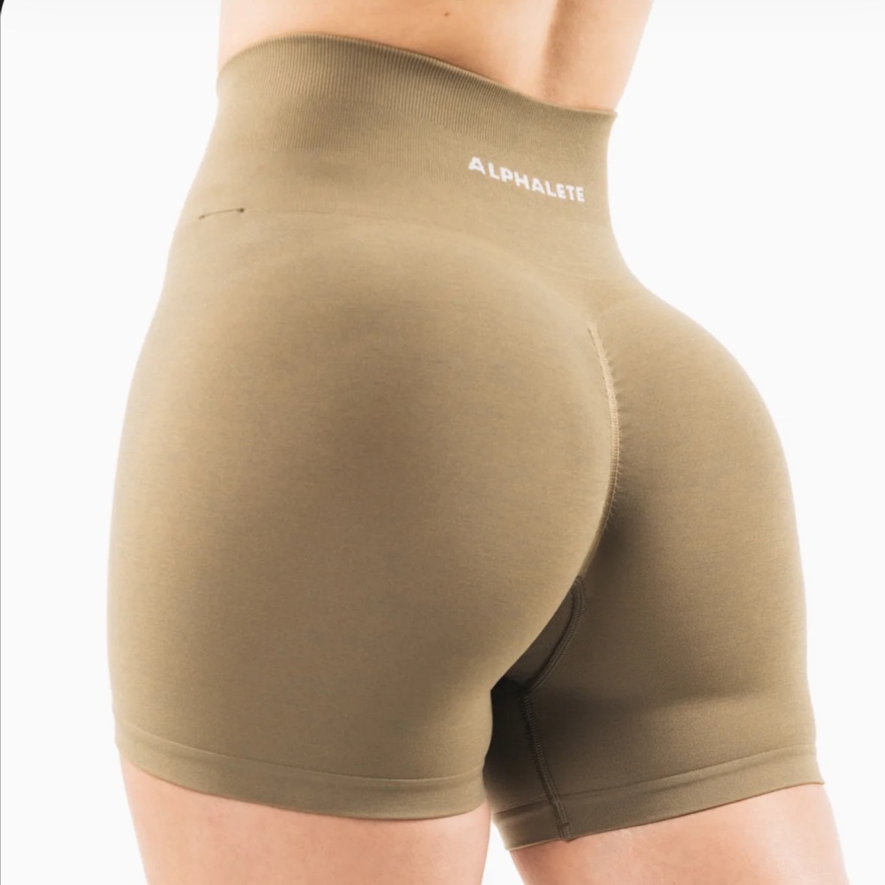 alphalete amplify shorts